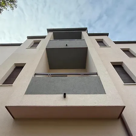 S076 - Sirolo, Bilocale In Centro, Con Terrazzo E Aria Condizionata! *