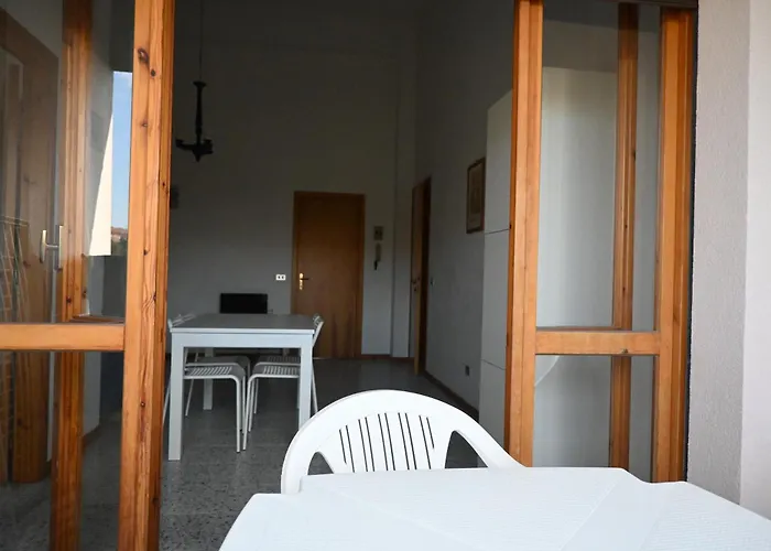 Appartamento S076 - Sirolo, Bilocale In Centro, Con Terrazzo E Aria Condizionata!