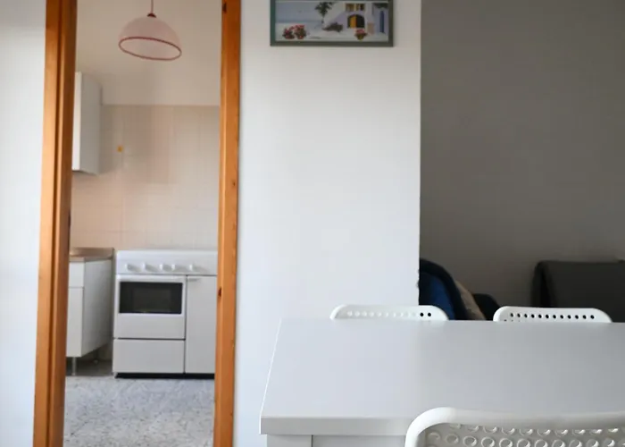 S076 - Sirolo, Bilocale In Centro, Con Terrazzo E Aria Condizionata! * Sirolo